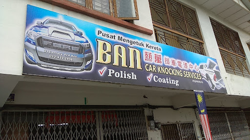 Ban knocking and spray painting Ban knocking and spray painting