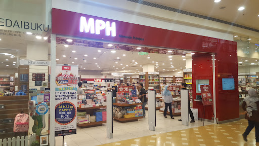 MPH Bookstores @ Alamanda Putrajaya MPH Bookstores @ Alamanda Putrajaya