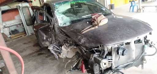 Tan Auto Service Welder & Painting Tan Auto Service Welder & Painting
