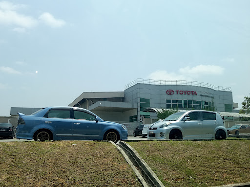 Toyota Body & Paint Centre Toyota Body & Paint Centre